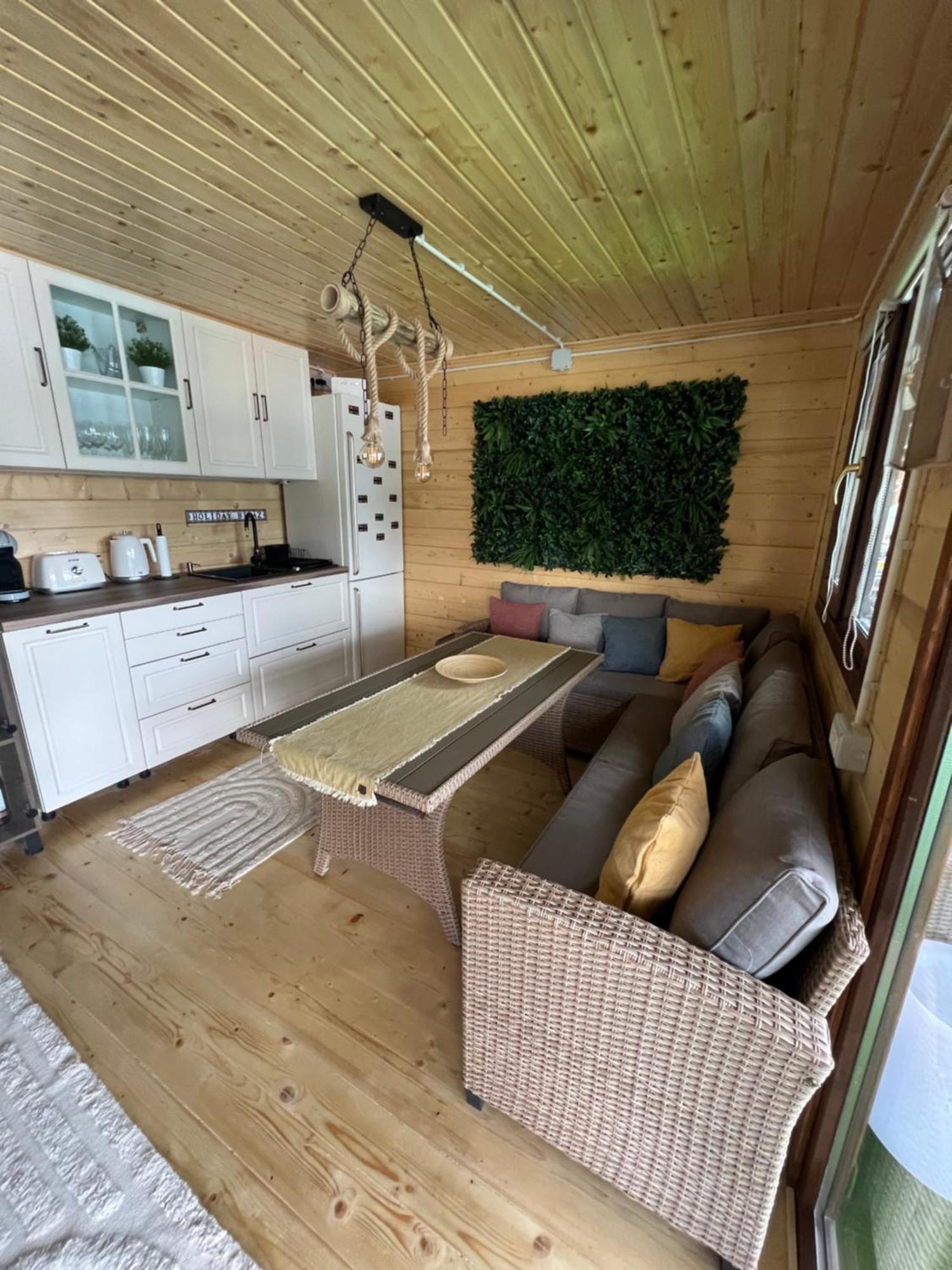 Holiday Bicaz Bungalows On The Lake ภายนอก รูปภาพ